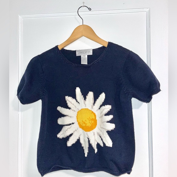 Jones Wear Sport Daisy Womens Tee - Picture 12 of 16